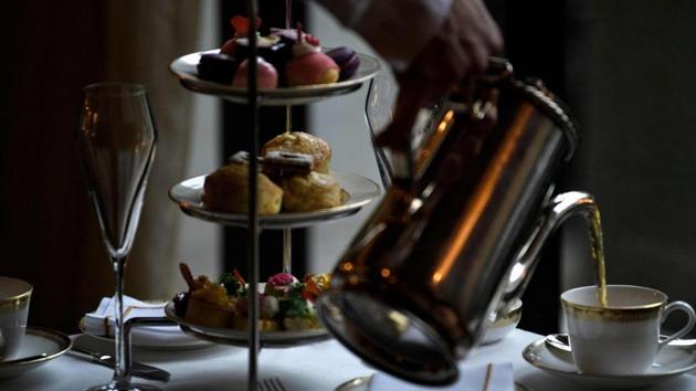 Galentine’s Day tea is served at the St. Regis hotel on February 12, 2019 in Washington, DC. (Brendan Smialowski / AFP) Galentine’s Day tea is served at the St. Regis hotel on February 12, 2019 in Washington, DC. (Brendan Smialowski / AFP)