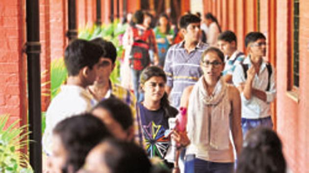 The seat increase in higher educational institutions without funding can adversely affect the quality of education.(Saumya Khandelwal/HT PHOTO)