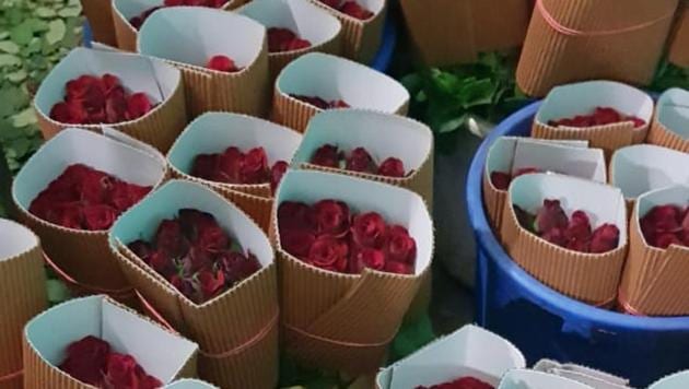 Roses for exports in Krishnagir district of Tamil Nadu. (HT PHOTO) Roses for exports in Krishnagir district of Tamil Nadu. (HT PHOTO)