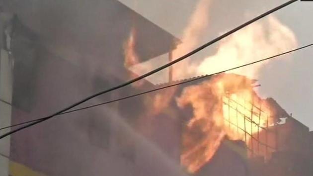 Fire breaks out at paper card factory in Delhi’s Naraina, 20 fire tenders at spot (ANI Photo/Twitter) Fire breaks out at paper card factory in Delhi’s Naraina, 20 fire tenders at spot (ANI Photo/Twitter)