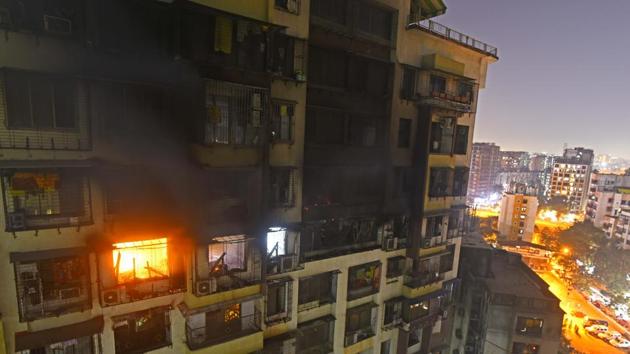 ‘30% fires in Mumbai turn major, thanks to narrow lanes, illegal ...