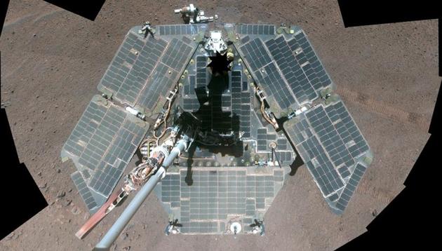 A self-portrait of NASA's Mars Exploration Rover Opportunity, a combination of multiple frames taken by Opportunity's panoramic camera (Pancam) during March 22 through March 24, 2014 on planet Mars. (REUTERS) A self-portrait of NASA's Mars Exploration Rover Opportunity, a combination of multiple frames taken by Opportunity's panoramic camera (Pancam) during March 22 through March 24, 2014 on planet Mars. (REUTERS)