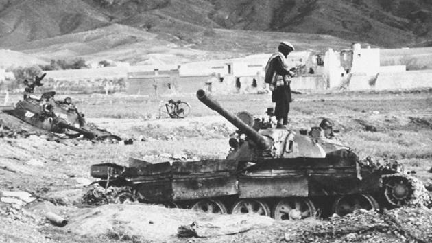 “On the other side, there have been 40 years of war in our country, and the Afghan people are all tired of war. People would support any country that would step forward to bring peace.” The statement carries particular weight coming from a man who played a key role in defeating the Soviet army and proudly recalls his mujahideen fighters destroying countless Red Army tanks and dozens of warplanes. (Joe Gaal / AP File)