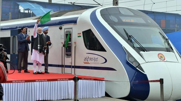 Prime Minister Narendra Modi flagging off Vande Bharat Express (Train-18) at New Delhi Railway Station in New Delhi on Friday.(ANI)