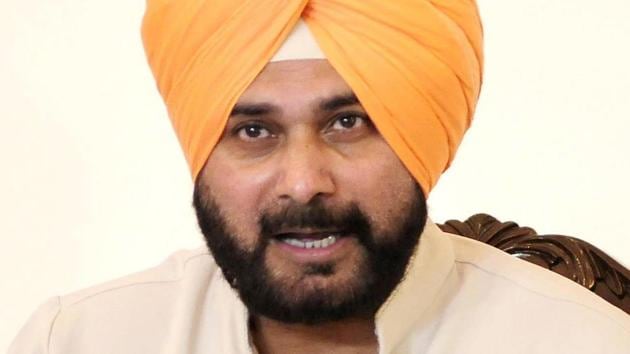 Punjab cabinet minister Navjot Singh Sidhu on Friday asked what Pulwama terror attack had got to do with the Kartarpur corridor.(Keshav Singh/HT File Photo)
