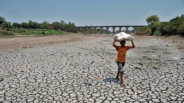 India is the world’s largest user of groundwater extracting 250 cubic kilometres every year – more than one-fourth of the world total.(UDAY DEOLEKAR)