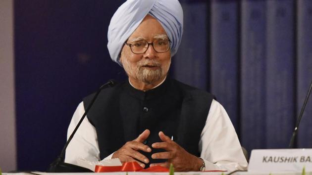Manmohan Singh said the domestic challenges of India’s economy were daunting in their complexity and devastating in their impact on the society.(HT File Photo)