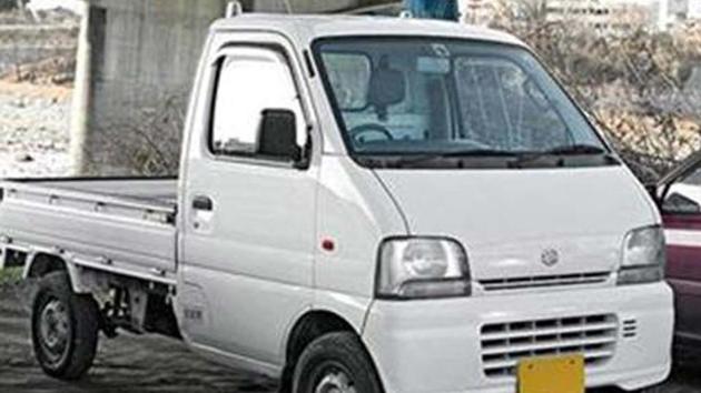 Transport and environment experts say inclusion of LCVs may not be feasible unless public charging infrastructure is also developed in the national capital region (NCR) from where a large number of goods carriers come to the city. (HT File / Photo used for representational purpose)