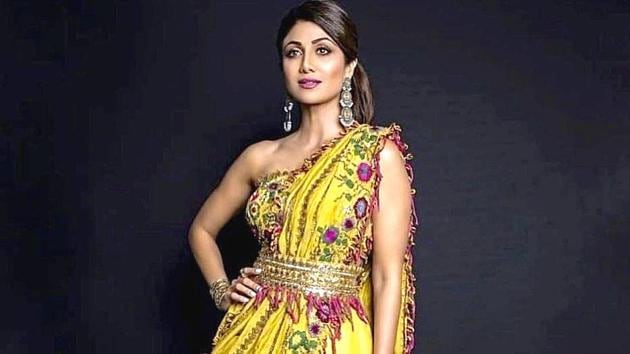 Shilpa Shettys Stunning Yellow Indo Western Saree Is Perfect For Any Festive Outing See Pics
