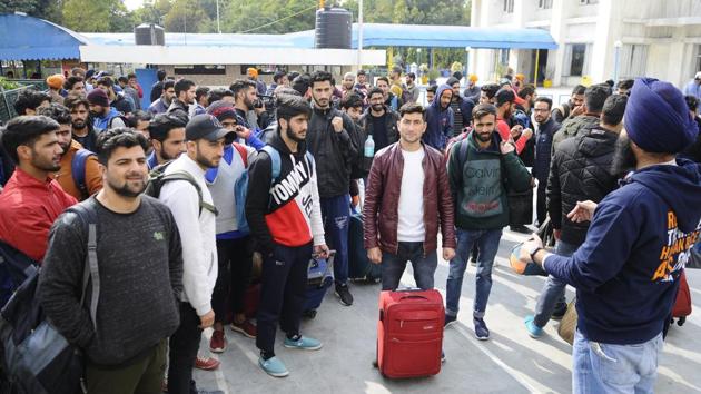 Kashmiri students from Dehradun, Ambala, Banur and Mohali leaving for Kashmir, at Mohali, on Tuesday, February 19, 2019.(Anil Dayal / HT Photo)