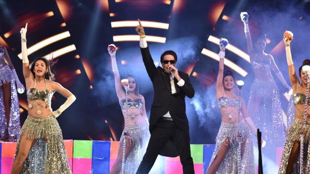 Shiamak Davar and his troupe performed at the event. Shiamak Davar and his troupe performed at the event.