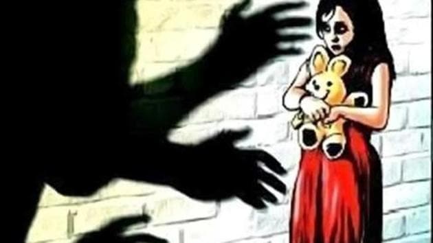 Boy appearing for Class 10 board exam allegedly rapes 6-year-old in Bengal | Latest News India - Hindustan Times