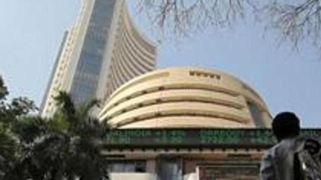 Sensex ends 142 points higher; pharma, metal stocks rally(REUTERS)