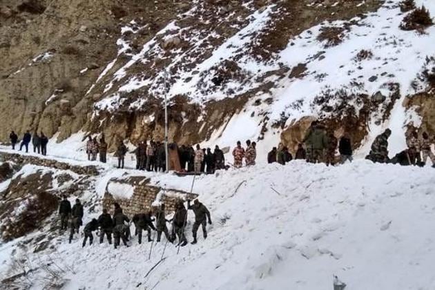 Operation underway to rescue army jawans trapped in snow after an avalanche hit them in Namgya region of Kinnaur district in Himachal Pradesh on Feb 20, 2019.(ANI File)