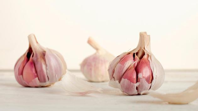 Consumption of allium vegetables including garlic, onion and leek, is associated with a reduced risk of colorectal cancer.(Unsplash) Consumption of allium vegetables including garlic, onion and leek, is associated with a reduced risk of colorectal cancer.(Unsplash)