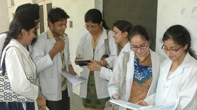 NEET 2018: PG Medical admissions begins in Maharashtra (HT File) NEET 2018: PG Medical admissions begins in Maharashtra (HT File)