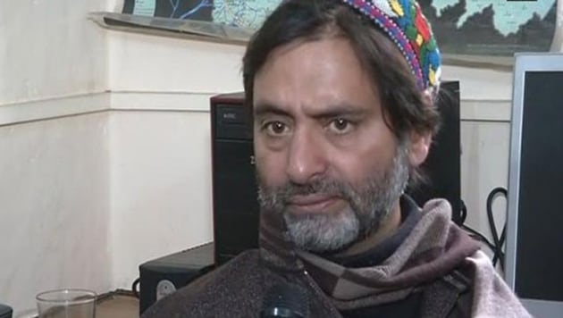 JKLF chief Yasin Malik who was detained in Srinagar Friday night.(ANI) JKLF chief Yasin Malik who was detained in Srinagar Friday night.(ANI)
