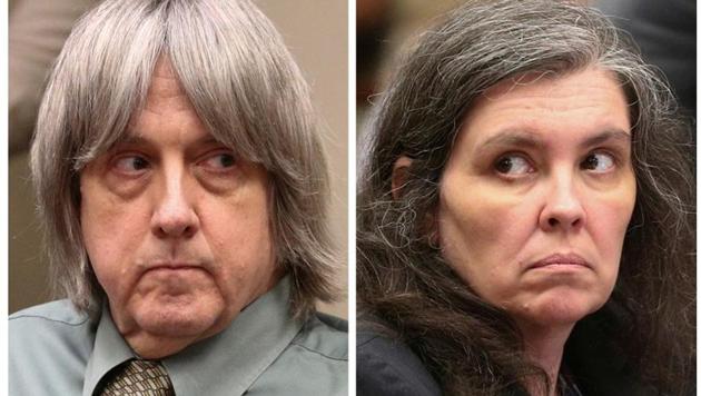 FILE PHOTO: FILE PHOTO: A combination photo shows David Allen Turpin and Louise Anna Turpin (R) making a court appearance in Riverside, California, U.S.(REUTERS)