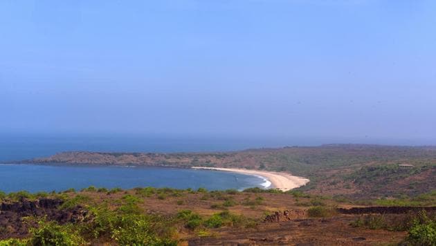 The Sena has been opposed to the government acquiring land from villagers in Ratnagiri’s Nanar to build a multi-billion dollar oil refinery. Moving the oil refinery out of Nanar was among the Sena’s conditions to join the alliance (Anshuman Poyrekar/HT Photo) The Sena has been opposed to the government acquiring land from villagers in Ratnagiri’s Nanar to build a multi-billion dollar oil refinery. Moving the oil refinery out of Nanar was among the Sena’s conditions to join the alliance (Anshuman Poyrekar/HT Photo)