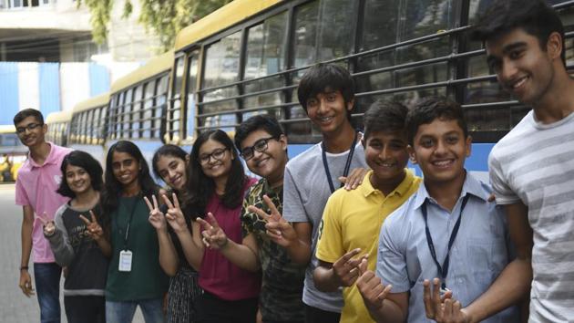 Board Exams 2019: The ICSE (Class 10) and ISC (Class 12) examination for English literature of Council for the Indian School Certificate Examination (CISCE) was easy but lengthy, students said on Monday. (Satyabrata Tripathy/HT file) Board Exams 2019: The ICSE (Class 10) and ISC (Class 12) examination for English literature of Council for the Indian School Certificate Examination (CISCE) was easy but lengthy, students said on Monday. (Satyabrata Tripathy/HT file)