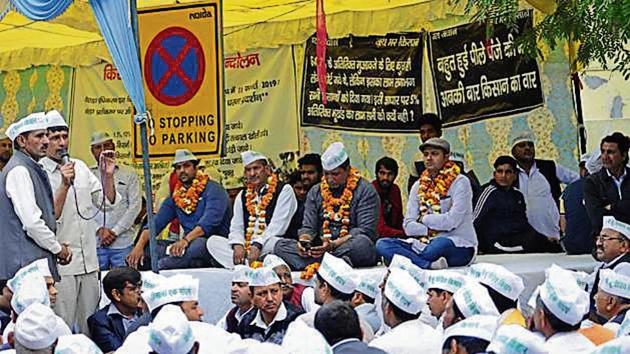 Farmers alleged that the authority officials harass them by issuing notices against their newly built structures in villages. Farmers are also demanding that the authority pay them the pending land compensation amount as well allot them residential plots. (Sunil Ghosh/HT Photo) Farmers alleged that the authority officials harass them by issuing notices against their newly built structures in villages. Farmers are also demanding that the authority pay them the pending land compensation amount as well allot them residential plots. (Sunil Ghosh/HT Photo)
