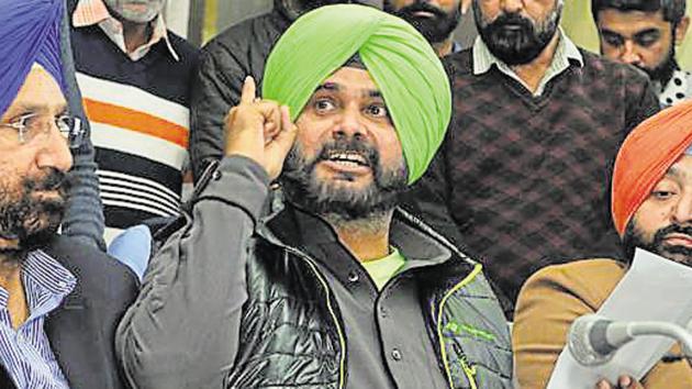 Punjab minister Navjot singh Sidhu along with other Congress leaders addressing the media in Chandigarh on Monday,February 25,2019. (Ravi Kumar / HT Photo) Punjab minister Navjot singh Sidhu along with other Congress leaders addressing the media in Chandigarh on Monday,February 25,2019. (Ravi Kumar / HT Photo)