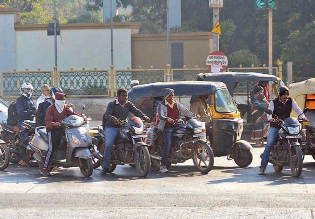Residents often face traffic congestion on Katraj-Dehu bypass, from Katraj square to Vadgaon. (Ravindra Joshi/HT PHOTO) Residents often face traffic congestion on Katraj-Dehu bypass, from Katraj square to Vadgaon. (Ravindra Joshi/HT PHOTO)