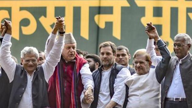 While some parties such as the Congress, the Dravida Munnetra Kazhagam (DMK) and the Nationalist Congress Party (NCP) are ready for such an announcement, the Left Front and other parties are apprehensive about signing a united agenda of governance and then fighting against each other in the summer’s Lok Sabha polls.(AP) While some parties such as the Congress, the Dravida Munnetra Kazhagam (DMK) and the Nationalist Congress Party (NCP) are ready for such an announcement, the Left Front and other parties are apprehensive about signing a united agenda of governance and then fighting against each other in the summer’s Lok Sabha polls.(AP)