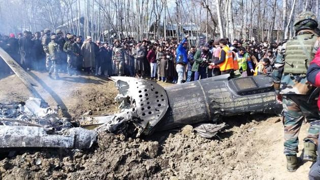 An IAF chopper crashed on Wednesday in Jammu and Kashmir’s Budgam district.(HT photo: Wassem Andrabi) An IAF chopper crashed on Wednesday in Jammu and Kashmir’s Budgam district.(HT photo: Wassem Andrabi)