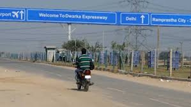 The construction of cloverleaf has assumed particular significance after the Delhi-Gurgaon Expressway concessionaire, Millennium City Expressway Private Limited, blocked the NPR’s connectivity with the expressway citing revenue loss. (File Photo) The construction of cloverleaf has assumed particular significance after the Delhi-Gurgaon Expressway concessionaire, Millennium City Expressway Private Limited, blocked the NPR’s connectivity with the expressway citing revenue loss. (File Photo)