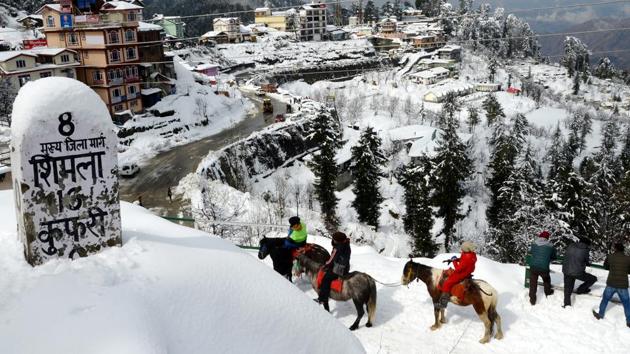 A view of snow covered mountains after fresh snowfall, at Kufri in February 2019.(Deepak Sansta/HT Photo)