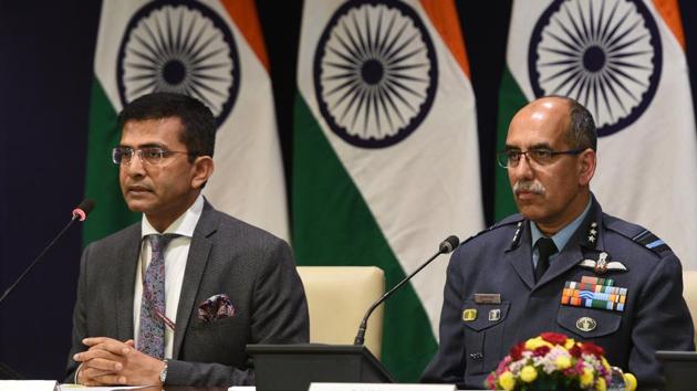 India has said that Pakistan Air Force tried to target its military installations on Wednesday morning but their attempts were foiled by an alert IAF. “Due to our high state of readiness and alertness, Pakistan’s attempts were foiled successfully,” said External Affairs spokesperson Raveesh Kumar. (Mohd Zakir / HT Photo) 