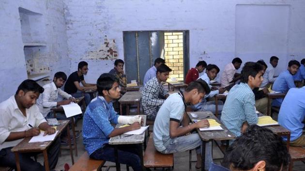 As many as 6.45 lakh students have left the UP Board’s high school and intermediate examinations midway, as on Thursday, this year.(HT file) As many as 6.45 lakh students have left the UP Board’s high school and intermediate examinations midway, as on Thursday, this year.(HT file)