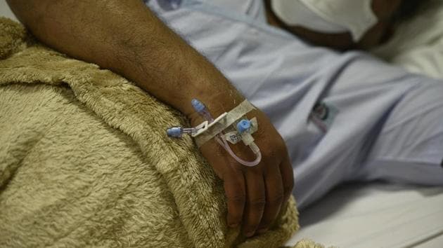 North India continues to be in the grips of seasonal flu, with H1N1 (swine flu) cases likely to cross 15,000 by the end of February, which is more than the 14,992 cases confirmed in the entire year in 2018. The National Centre for Disease Control has reported 14,803 confirmed cases across states till February 24, with 448 deaths. This is less than half the 1,103 deaths confirmed in all of 2018. (Biplov Bhuyan / HT File)