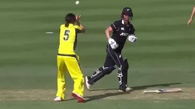 Graham takes a catch as non-striker Martin looks on.(Screenshot/ Australian women’s cricket team Twitter)