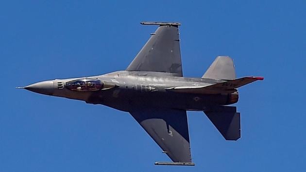 An F-16 fighter aircraft.(PTI File Photo/Representative image)