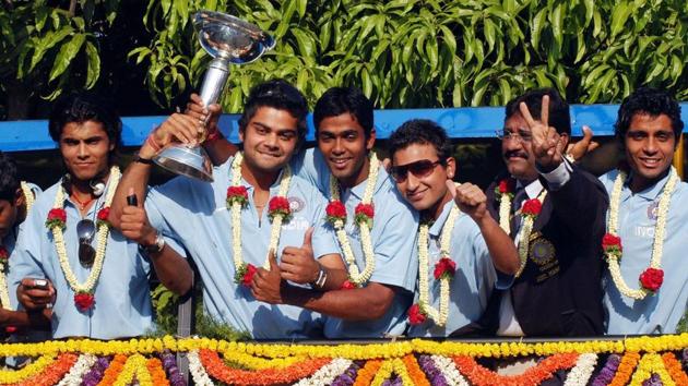 A file photo of Virat Kohli and his teammates after winning the 2008 U-19 World Cup.(Twitter)