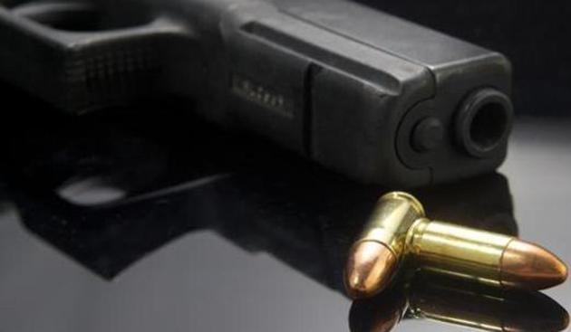 A 36-year-old scrap dealer was shot dead for resisting a robbery attempt by two men in northwest Delhi’s Wazirpur on Thursday evening. (HT Photo) A 36-year-old scrap dealer was shot dead for resisting a robbery attempt by two men in northwest Delhi’s Wazirpur on Thursday evening. (HT Photo)