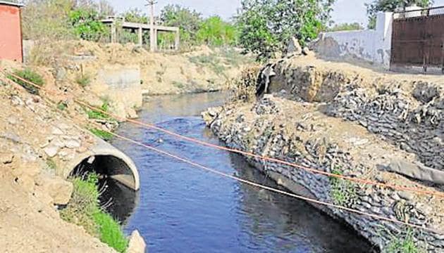 FIR against former Greater Noida CEO, others over land acquisition(Photo by Parveen Kumar/Hindustan Times)(HT Photo)