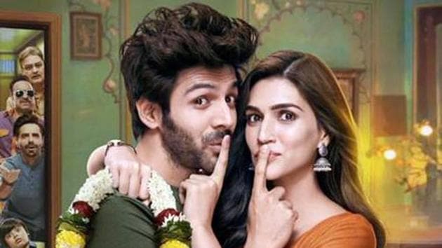 Kartik Aaryan and Kriti Sanon in a still from Luka Chuppi.