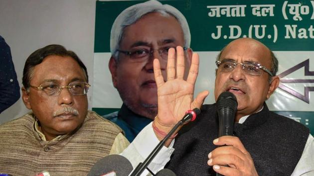 Janta Dal (United) National general secretary and chief spokesman KC Tyagi addresses a press conference in Patna, Monday.(PTI)
