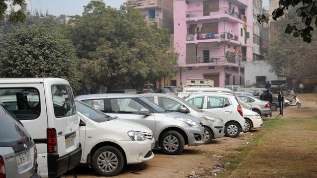 The South Delhi Municipal Corporation (SDMC) Monday laid the foundation stone for Delhi’s first fully automated puzzle car parking at Adhchini village near Aurobindo Marg. (Photo by S.Burmaula / Hindustan Times)(HT Photo)