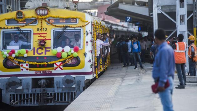 Commuters travel from the first local train which starts from Parel terminus in Mumbai, on Sunday, March 3, 2019.(Pratik Chorge/HT Photo)