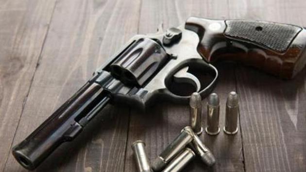 A 24-year-old lawyer was shot at while trying to foil a robbery bid at a jewellery store located on the ground floor of his house in Jalalpur village in Greater Noida on Saturday. (HT File Photo) A 24-year-old lawyer was shot at while trying to foil a robbery bid at a jewellery store located on the ground floor of his house in Jalalpur village in Greater Noida on Saturday. (HT File Photo)