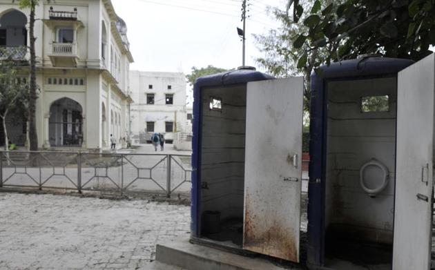 The toilets located in common places outside the department buildings are the most neglected .(Dheeraj Dhawan/HT Photo) The toilets located in common places outside the department buildings are the most neglected .(Dheeraj Dhawan/HT Photo)