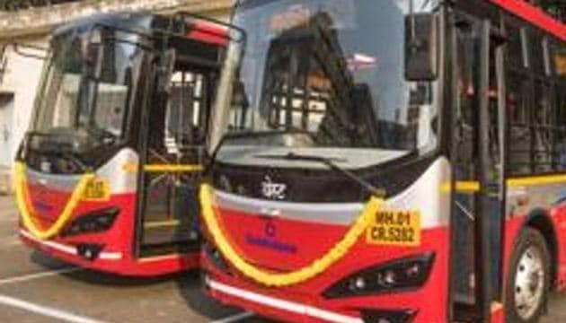 The Bharatiya Janata Party (BJP) and the Aam Aadmi Party (AAP) are again at loggerheads, this time over the procurement of 1,000 low-flow electric buses. (Photo by Pratik Chorge/Hindustan Times)(Pratik Chorge/HT Photo)
