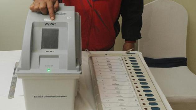 The maximum number of first-time female voters has increased in Tarari state assembly constituency, compared to other constituencies of Bhojpur district (Parwaz Khan /HT PHOTO) The maximum number of first-time female voters has increased in Tarari state assembly constituency, compared to other constituencies of Bhojpur district (Parwaz Khan /HT PHOTO)