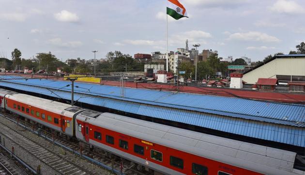 RRB Paramedical staff recruitment for 1937 posts begins today. Details here(HT)