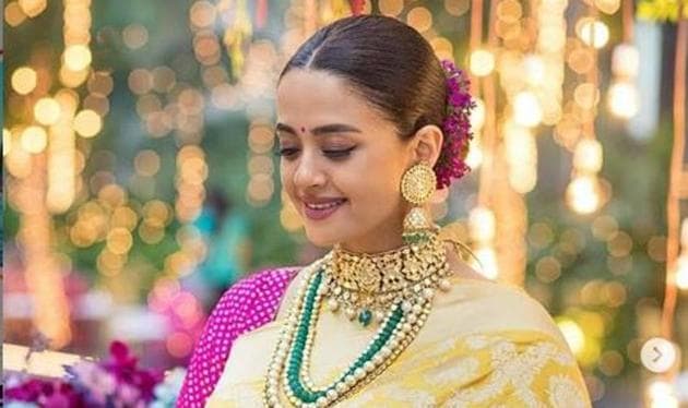 Surveen Chawla is glowing at her baby shower.