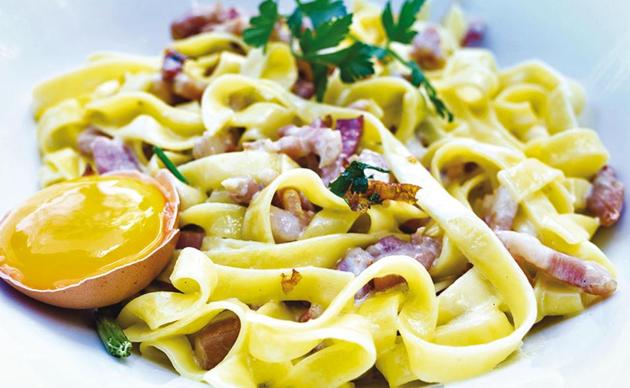 The two most influential modern versions of the pasta carbonara have been created by German and Spanish chefs(Gettyimages)